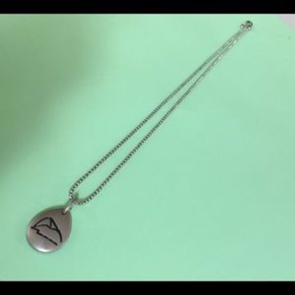 Jewelry - Teardrop necklace